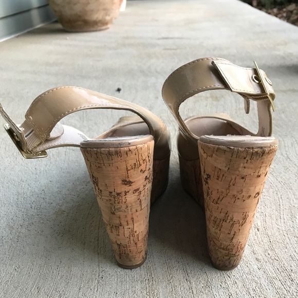 Steve Madden Wissper Nude Cork Peeptoe Wedges - Picture 5 of 7
